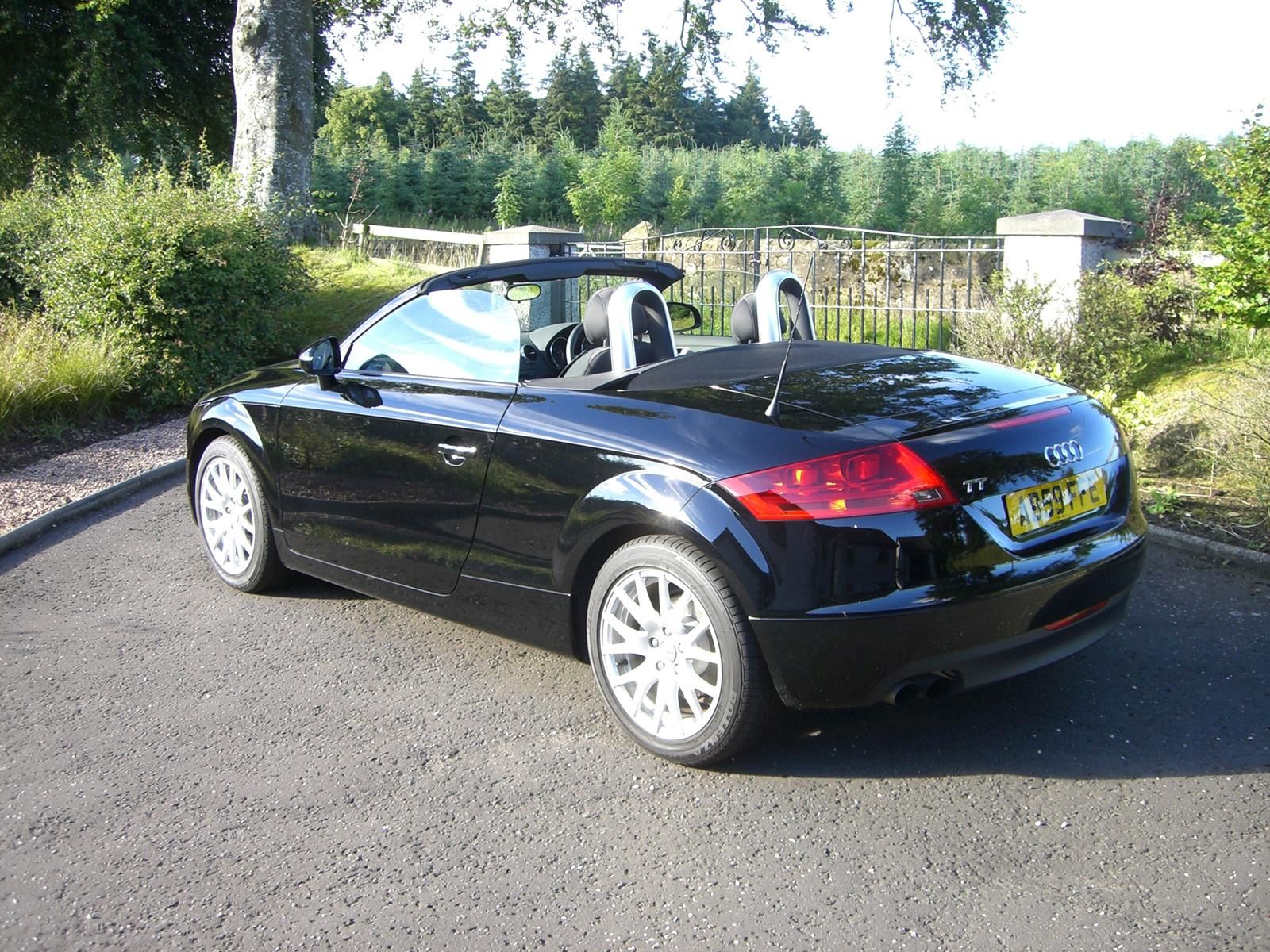 used car leasing in the UK image of car